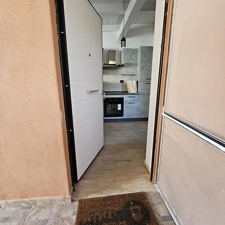 Casa Vacanze Dragona 15 Min Fco 10 Min Ostia Acilia Exteriér fotografie