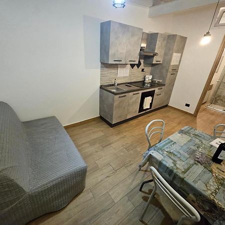 Casa Vacanze Dragona 15 Min Fco 10 Min Ostia Acilia Exteriér fotografie