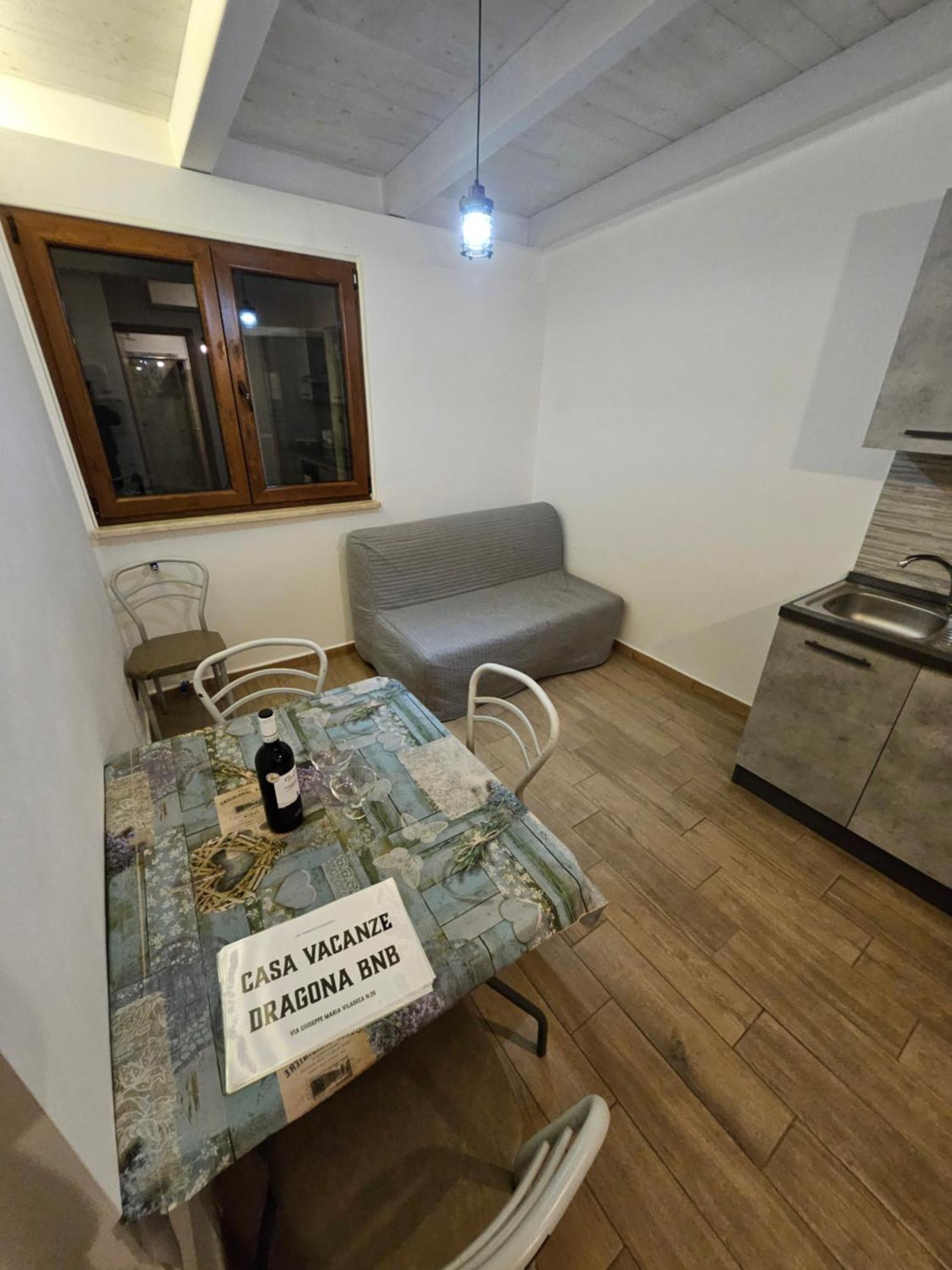 Casa Vacanze Dragona 15 Min Fco 10 Min Ostia Acilia Exteriér fotografie